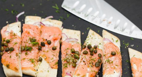 ep90 - smoked salmon, dill, goat cheese pizza