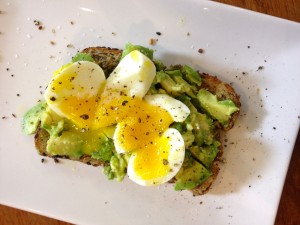 perfect soft boiled egg with avocado on toast - the sam livecast