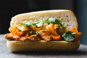 Sweet/Hot Chicken Banh Mi - the sam livecast