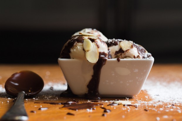 World's Best Chocolate Sauce - the sam livecast