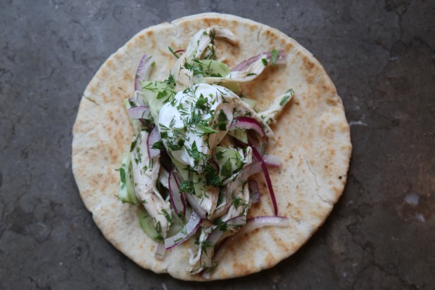 Simple Greek Chicken Pita - the sam livecast