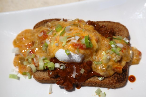 White-ish Mexican Cheese Sauce 1 - the sam livecast